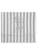 Brunello Cucinelli полосатое пляжное полотенце с вышитым логотипом, серый