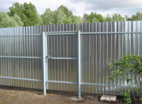 Забор из профнастила оцинкованный 1,5 м стандарт под ключ