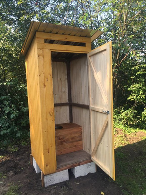 Деревянный туалет для дачи купить в Барнауле - цена от фирм и частников на Проминдекс
