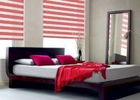 Рулонные шторы День-ночь для спальни, красный