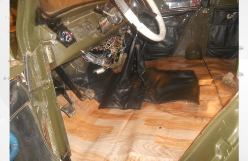 Фото - Покрытие пола на УАЗ 469 (линолеум) без багажника