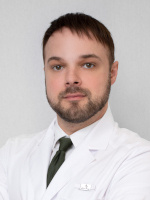 Попов Андрей Владимирович, офтальмолог высшей категории, к.м.н.