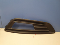 Решётка в бампер левая для Ford Focus 3 2011-2019 Б/У