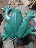 Садовая фигура лягушка